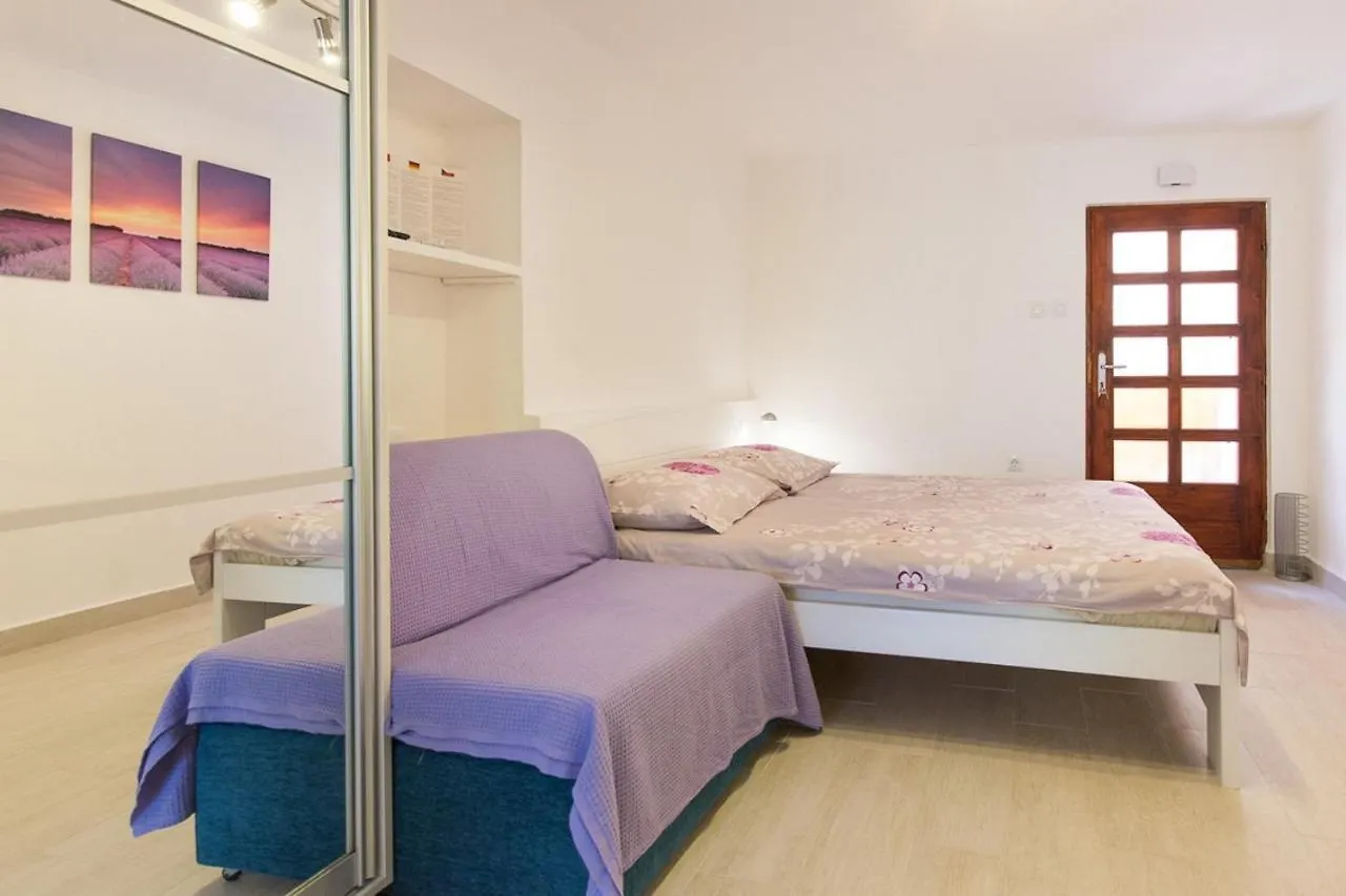 Apartman Studio Neva